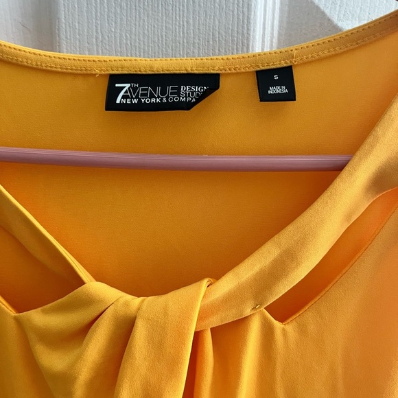 Work Shirt, Tops for Work, Spring Top in Yellow - Picture 3 of 3